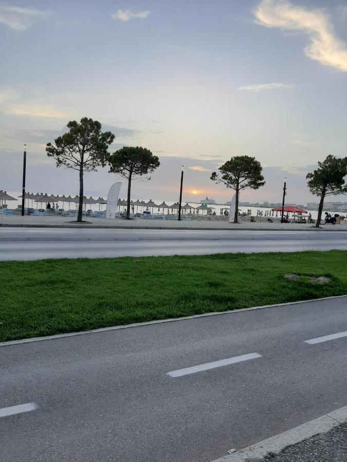 Grazioso Apartamento Arredato A Due Passi Dal Lungomare Vlorë エクステリア 写真